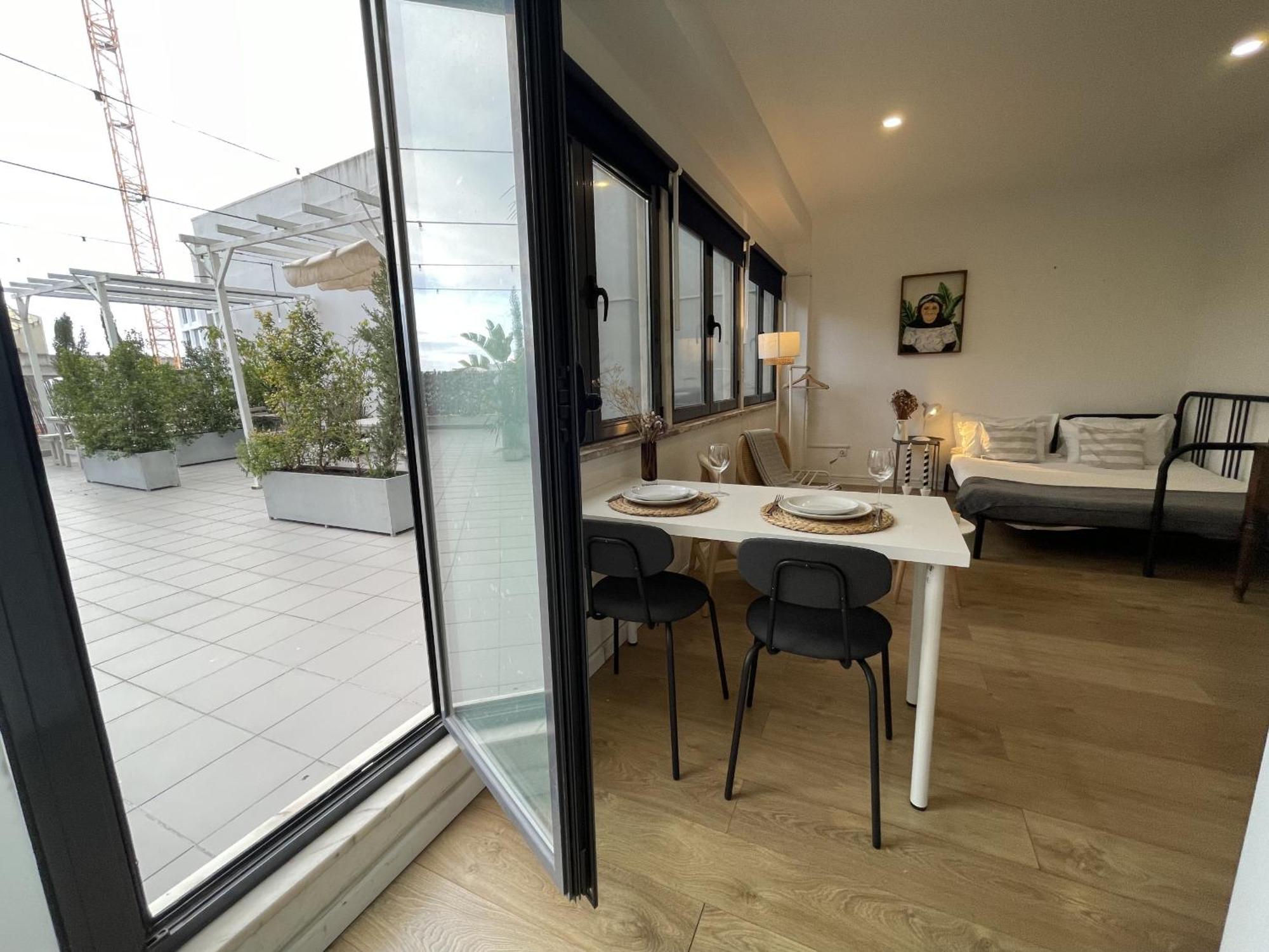 Sip & Savor On The Terrace - By Misha's Place 1c Appartement *